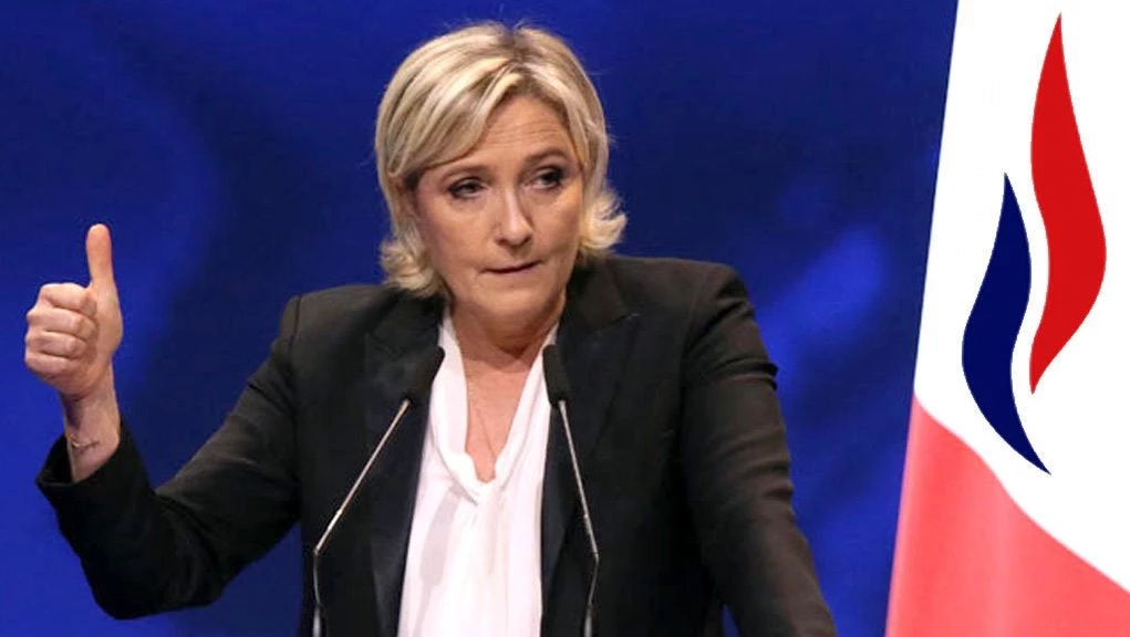 Η Marine Le Pen καταγγέλλει: «Μου απαγορεύουν να βγω πλάνο μπροστά από τη φάτνη»